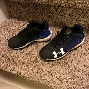 Boys under armour cleats